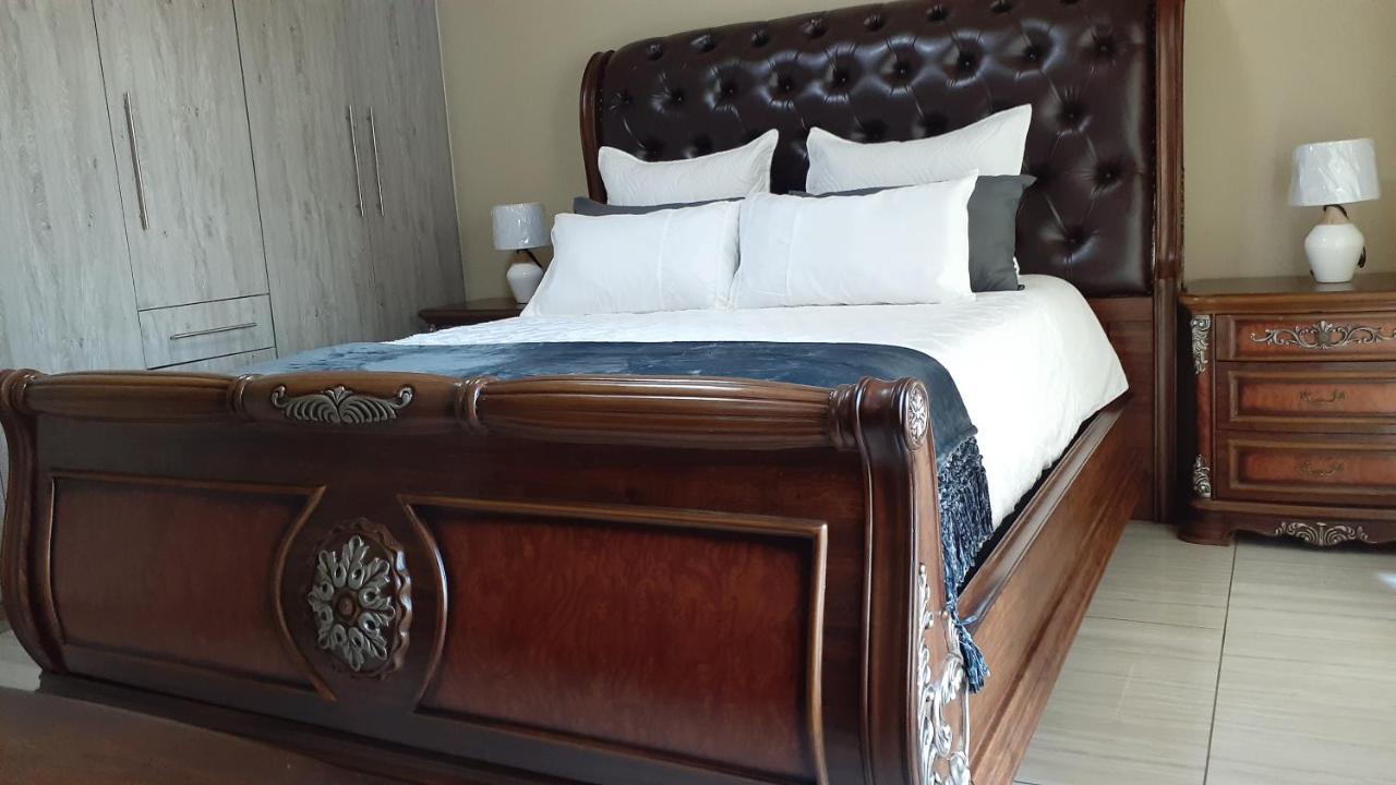 Angelocean Guest House Witbank Buitenkant foto