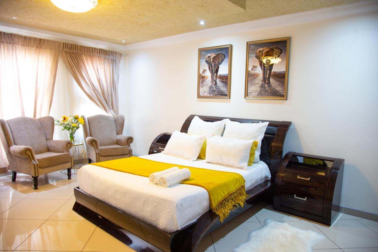 Angelocean Guest House Witbank Buitenkant foto